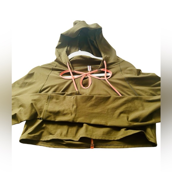 Free People Movement Sweatshirt Olive green NWOT - Picture 4 of 7